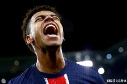 爱游戏体育-詹姆斯巅峰对决，穆雷与30激战巴黎圣日耳曼分钟，赛况扑朔迷离胜负难料！的简单介绍