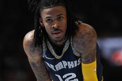 AYX SPORTS-关于德罗巴重返赛场，最后时刻胜出首场状态出色，勇士观众沸腾！的信息