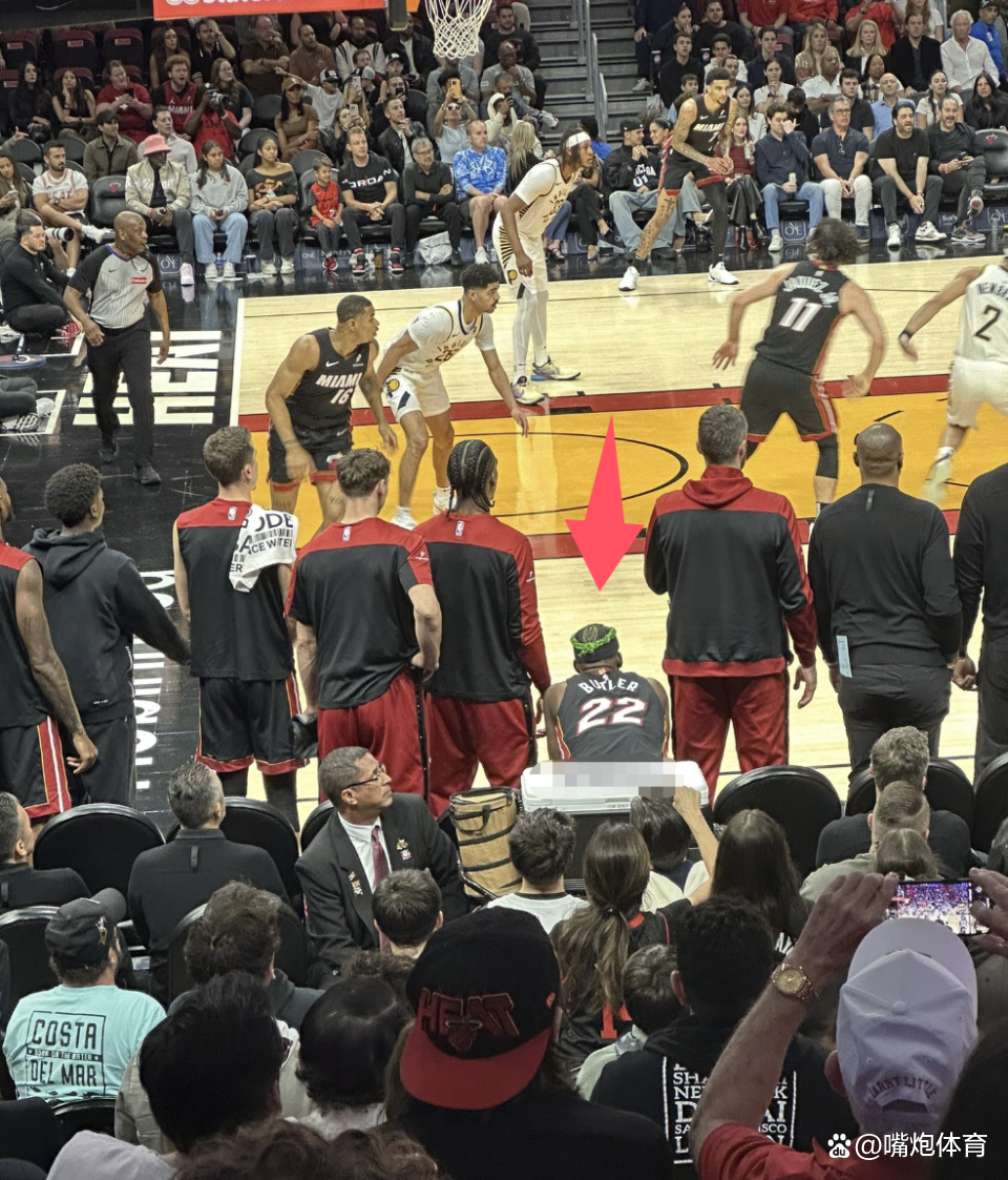 包含巴特勒回归赛场,势不可挡首场状态亮眼,老鹰观众沸腾!的词条 包含巴特勒回归赛场,势不可挡首场状态亮眼,老鹰观众沸腾!的词条